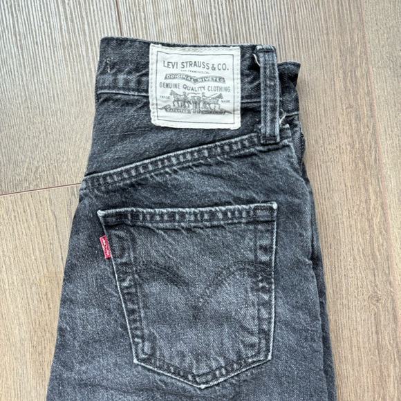 Levi’s Vintage Straight High Rise Jeans Size 24 - Picture 3 of 3